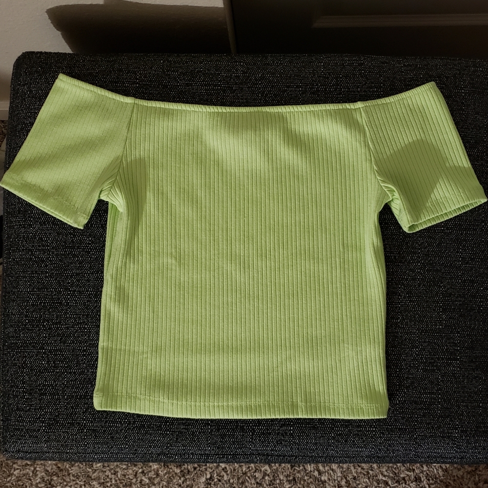 Green ribbed crop top
